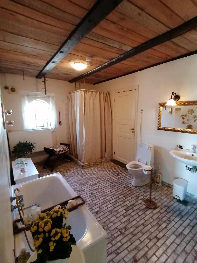 Byens Rareste B&B Harlev  Экстерьер фото